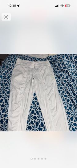 Lululemon pants size 8