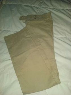 Must go please asap American eagle size 8
