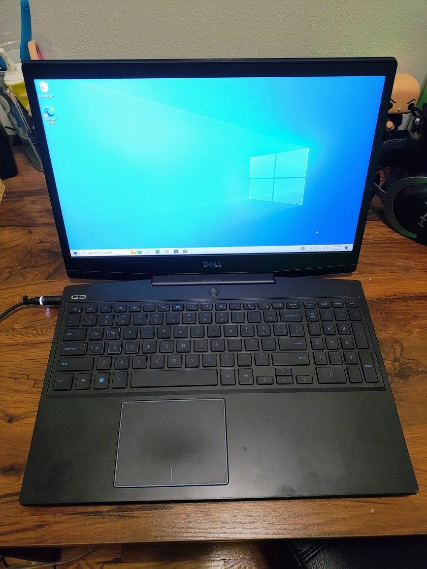 Dell Laptop w/ Windows Pro