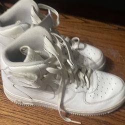 Nike high top youth  6.5Y