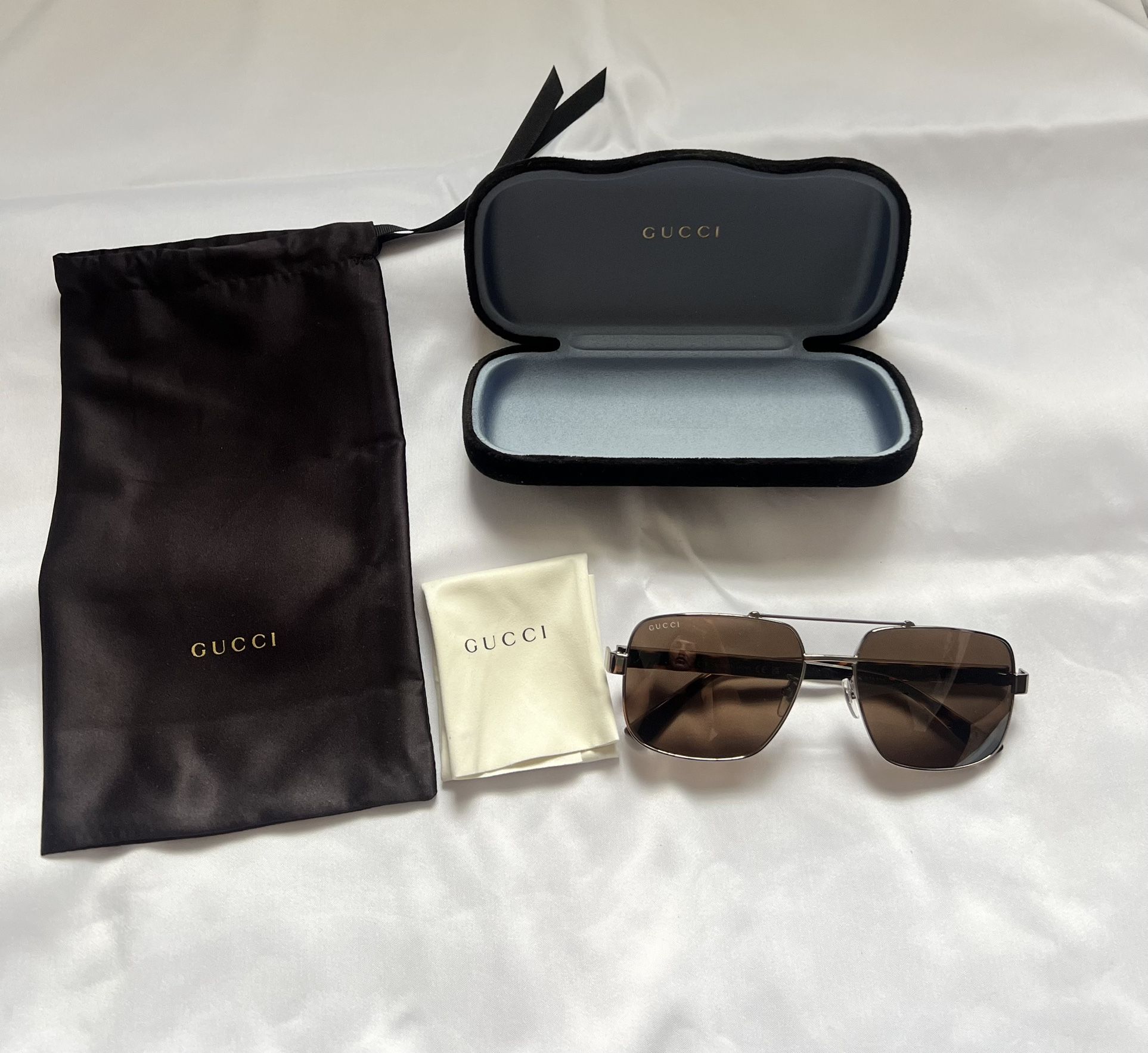GUCCI SUNGLASSES- Authentic