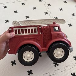 Green Toys fire dept - Fire Truck
