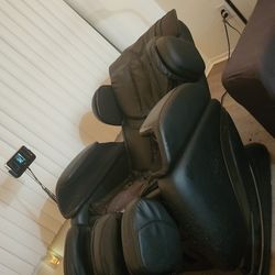 IDEAL Zero Gravity Massage Chair