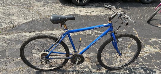 Magna glacier point men’s bike