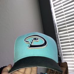 Hatclub Mint Condition Dbacks SIZE 7