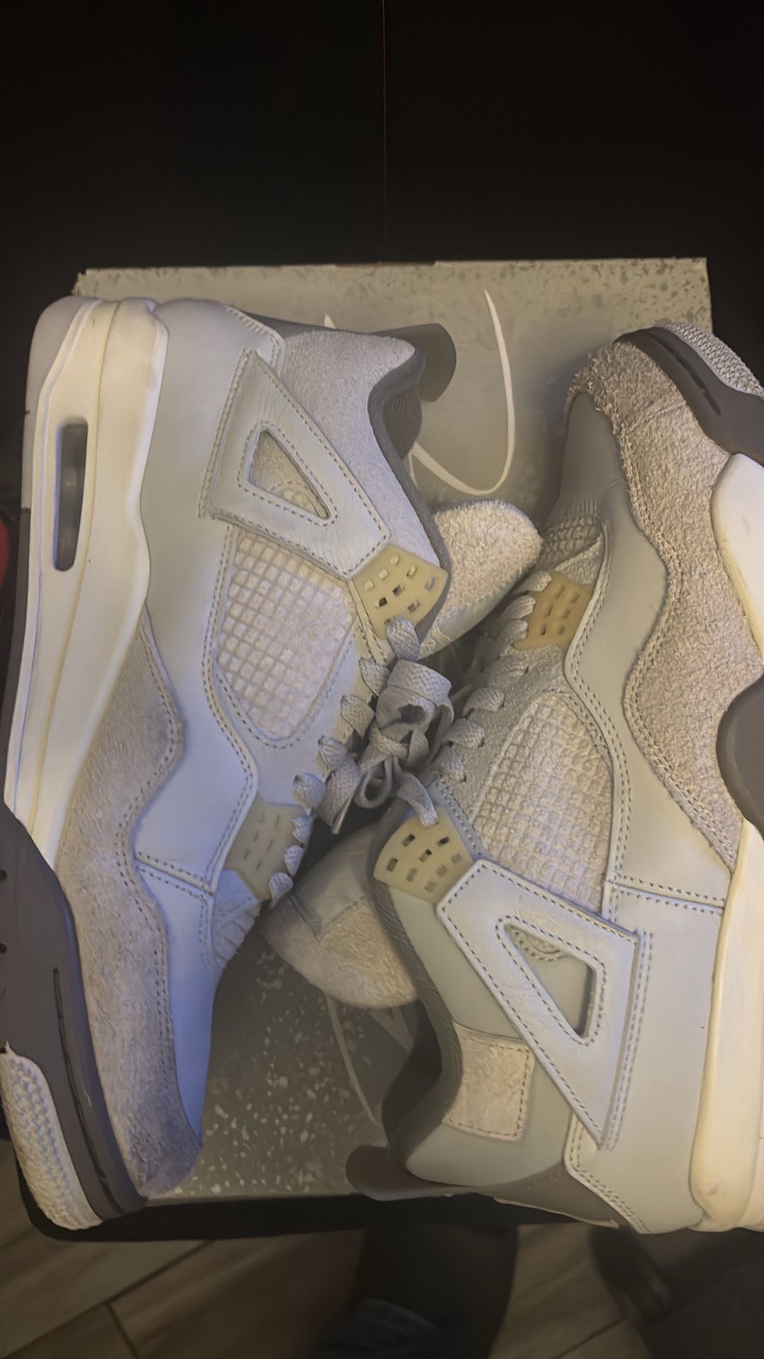 Jordan 4 Retro SE SIZE 10