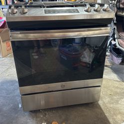 GE Gas Oven 30”