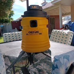 Genie  Wet And Dry Vac