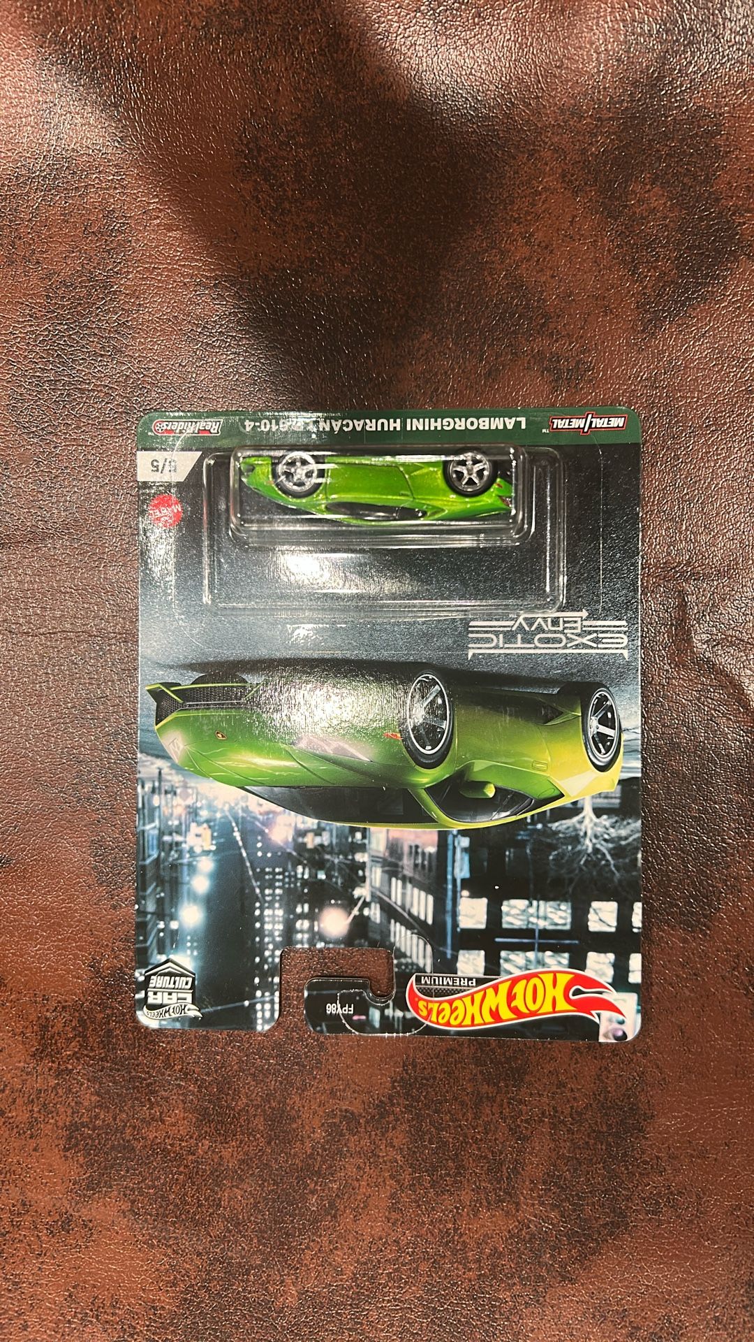 Hot Wheels Lamborghini Huracán Lp 610-4 Premium Car