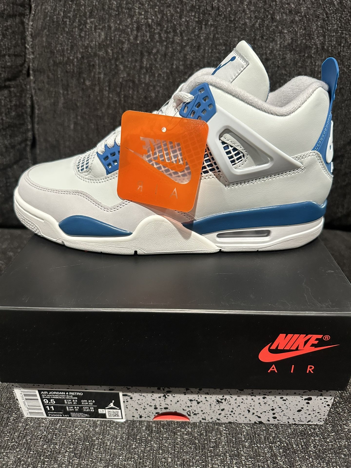 Jordan 4 Retro Military Blue (2024) Size9.5M