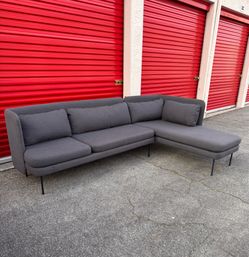 Sectional couch