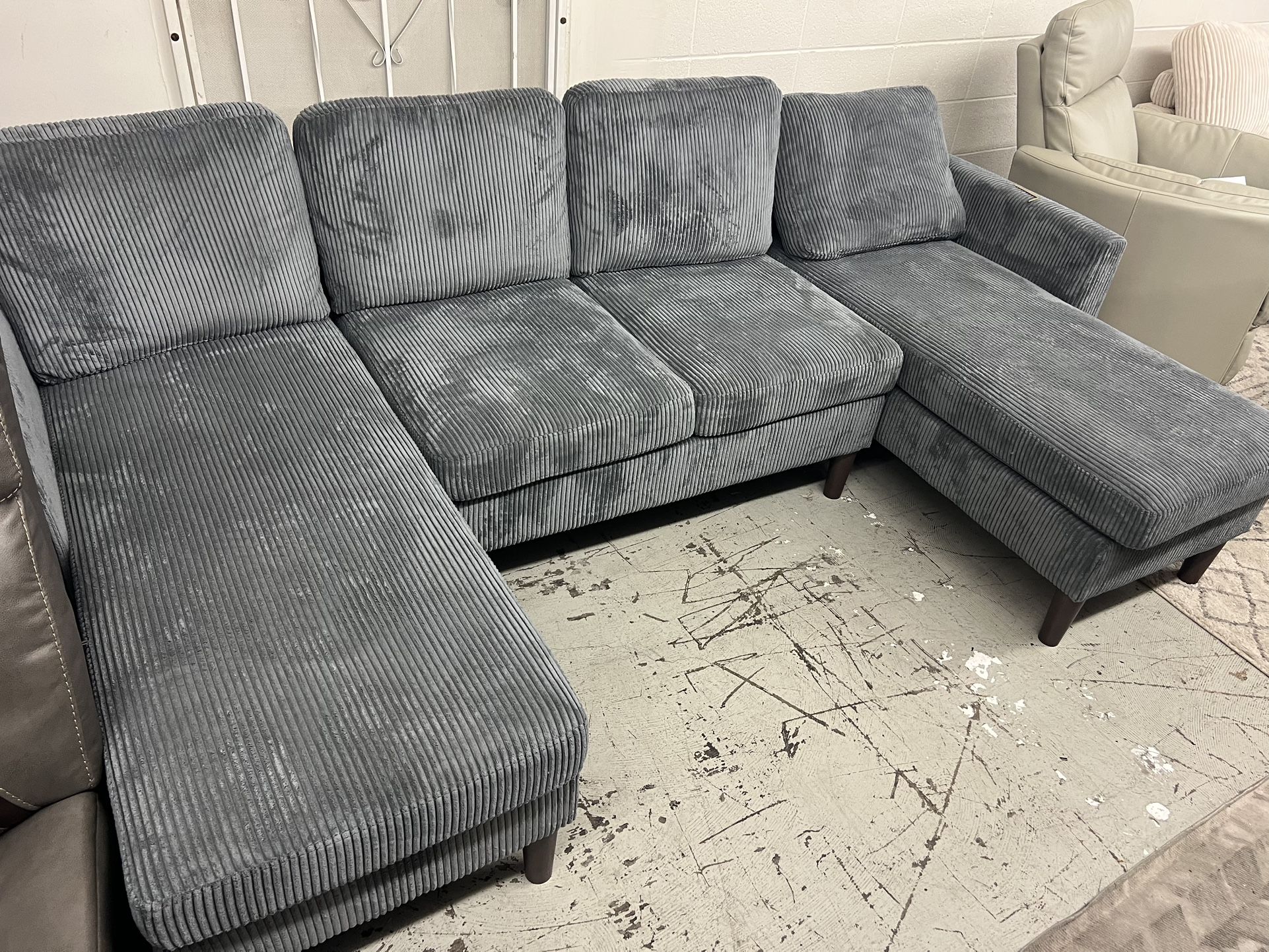 New Duo Chaise Sectional. Grey Corduroy Fabric. 58x100x58. Free Delivery!