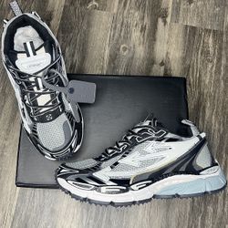 Off white Shoes Brand New Sneakers With Box And Dust Cover 