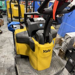 Yale MPE 8,000 lbs lift LVGN 24volt 96 inch Electric Walkie Stand Up Center Control Forklift