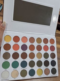 I shadow palettes $10