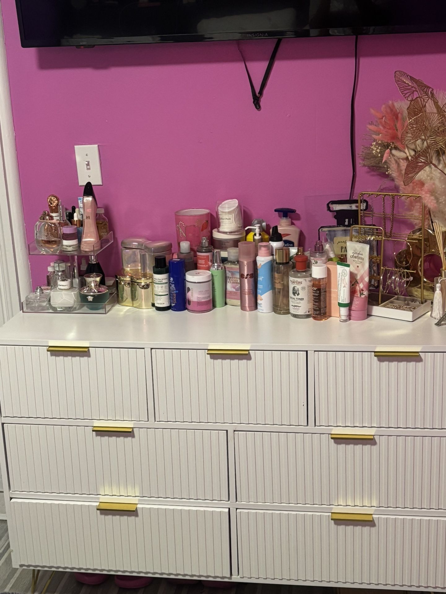 White And Gold Dresser