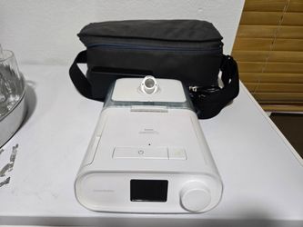 Dream station comes with bag and charger