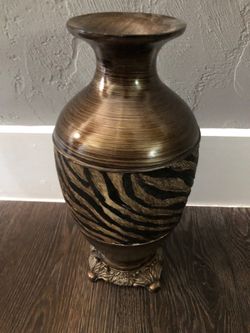 New!!! Animal Print Vase