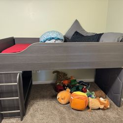 Loft Bed (Twin) 