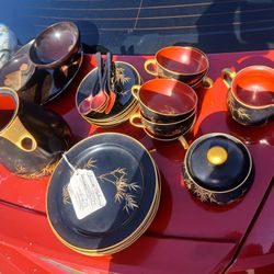 Vintage Set Asking For 100$ Obo