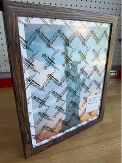 Picture frame 9 x 11”