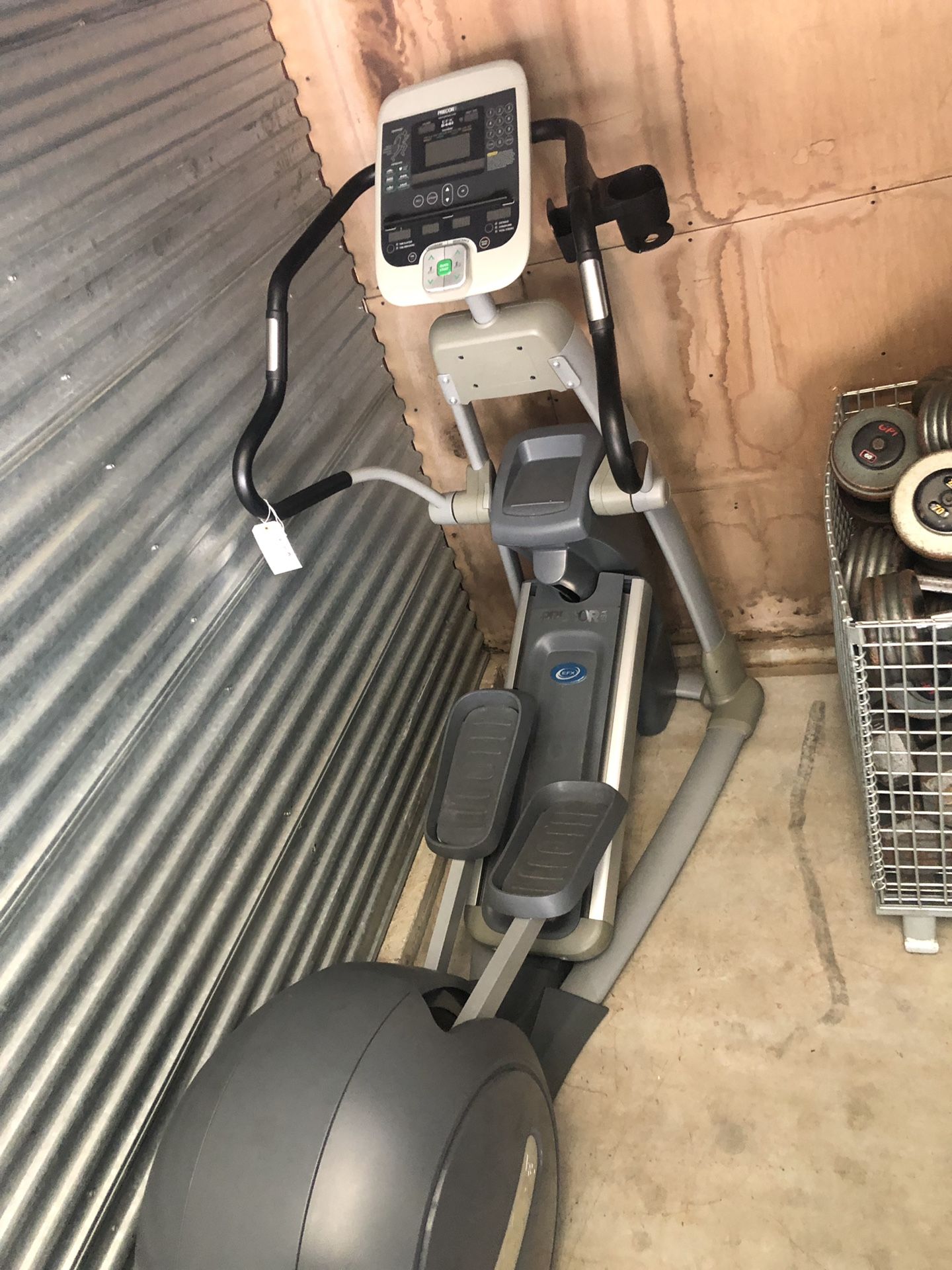 Precor efx 546i ellitpical commercial cardio gym machine