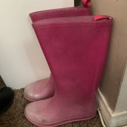 Girls Size 5 Nikes, Boots, and sandals