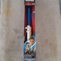STAR WARS Bladebuilders Rey Electronic Lightsaber