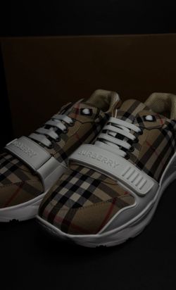 BURBERRY SHOES