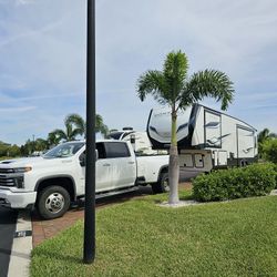 TOWING, FLATBED,  GRUA, FIFTH WHEEL 