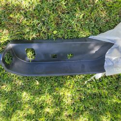 Jeep Gladiator Rear Bumper Trim 