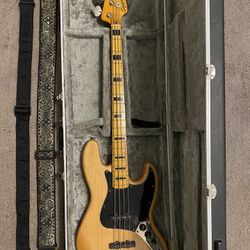 4 String Bass Guitar (Fender JAZZ bass)