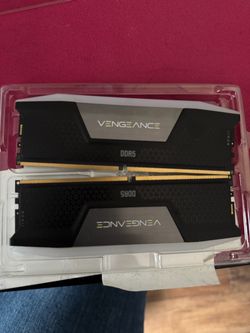 32GB DDR5 Corsair Vengeance  CL36 6000MT/s