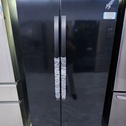 SIDE BY SIDE WHIRPOOL REFRIGERATOR WITH 1YEAR WARRANTY/1AÑO DE GARANTIA POR ESCRITO 