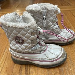 Totes Cute Girl Snow Boots