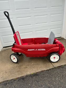 RADIO FLYER 2 seater wagon. Like new