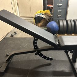 Adjustable Weight Bench
