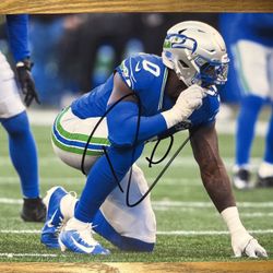 Demarcus Lawrence Signed Autographed 8x10 Photo Seattle Seahawks