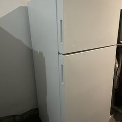 Refrigerator works great. We sell all the time delivery extra.