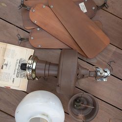 Robbins Myers Hunter Ceiling fan light 1980