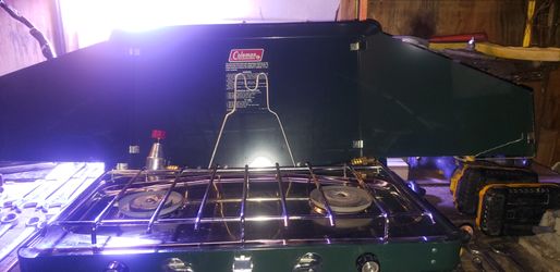 60.00 obo Coleman propane campstove deluxe