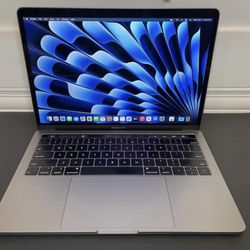 MacBook Pro 2019 8GB Ram With Touch Bar Screen (excellent Condition) 