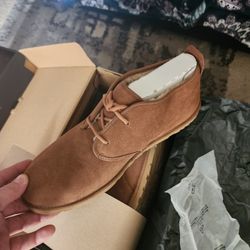 New UGGs Size 13 men's