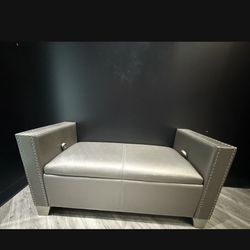 Chair / Couch 2 Seater 