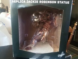 Jackie Robinson statue replica