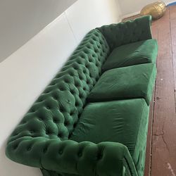 Couch Green 