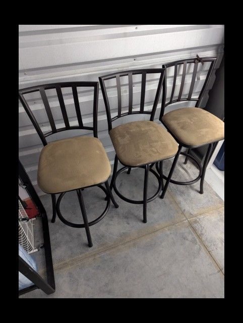 Metal Swivel Bar Stools