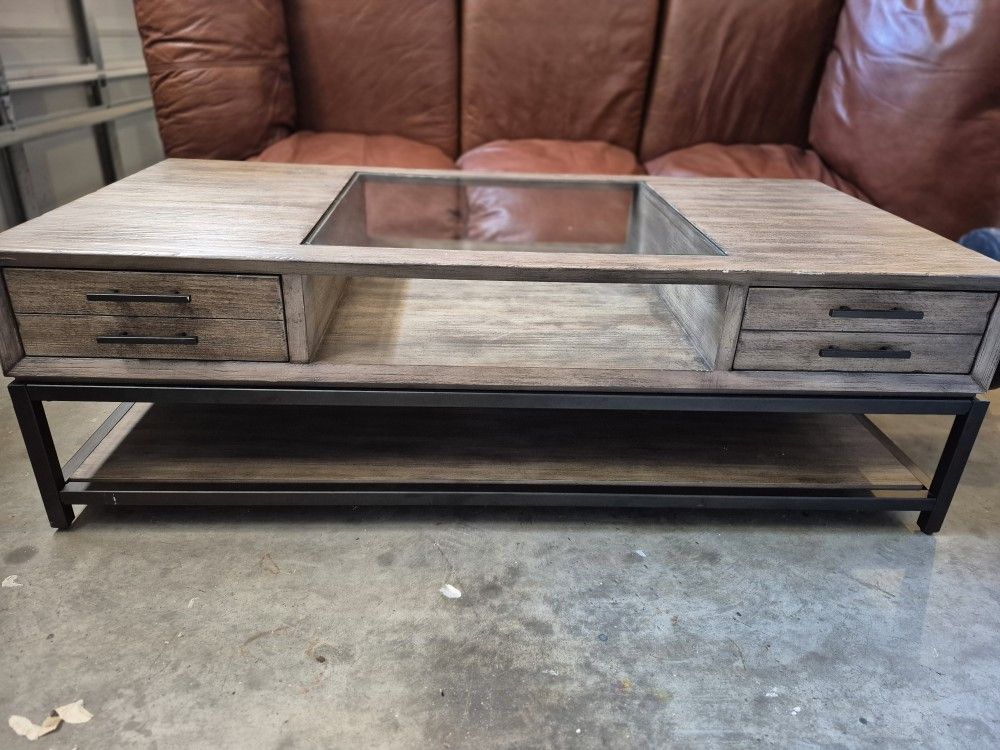Hammery- Jefferson Coffe Table