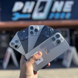 iPhone 15 Pro Max Holiday Sale (Factory Unlocked)