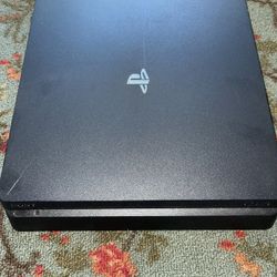 PS4 Pro 1TB Bundle